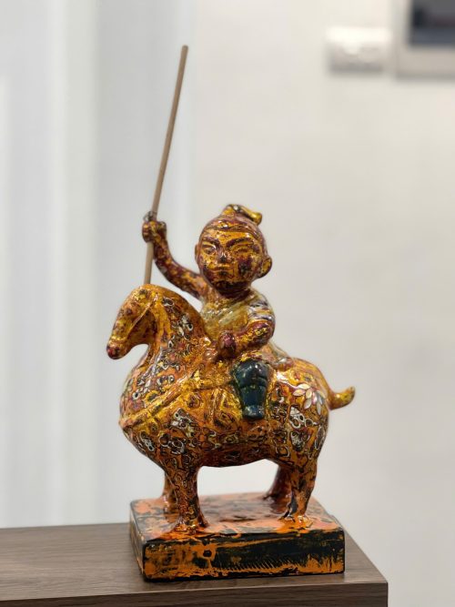 Tượng Thánh Gióng II - Quà Tặng Tượng Sơn Mài Bởi Họa Sĩ Nguyễn Tấn Phát